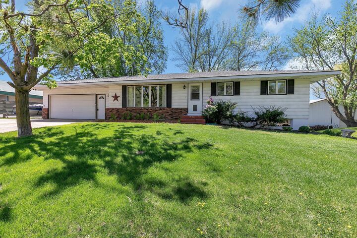 10379 County Road 8  Maine Prairie Twp MN 55353 photo