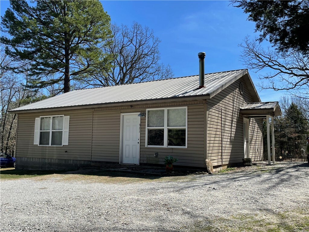 Property Photo: 921 Gaskill Street AR 72740