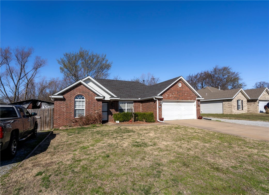Property Photo: 561 Bonanza Street AR 72719