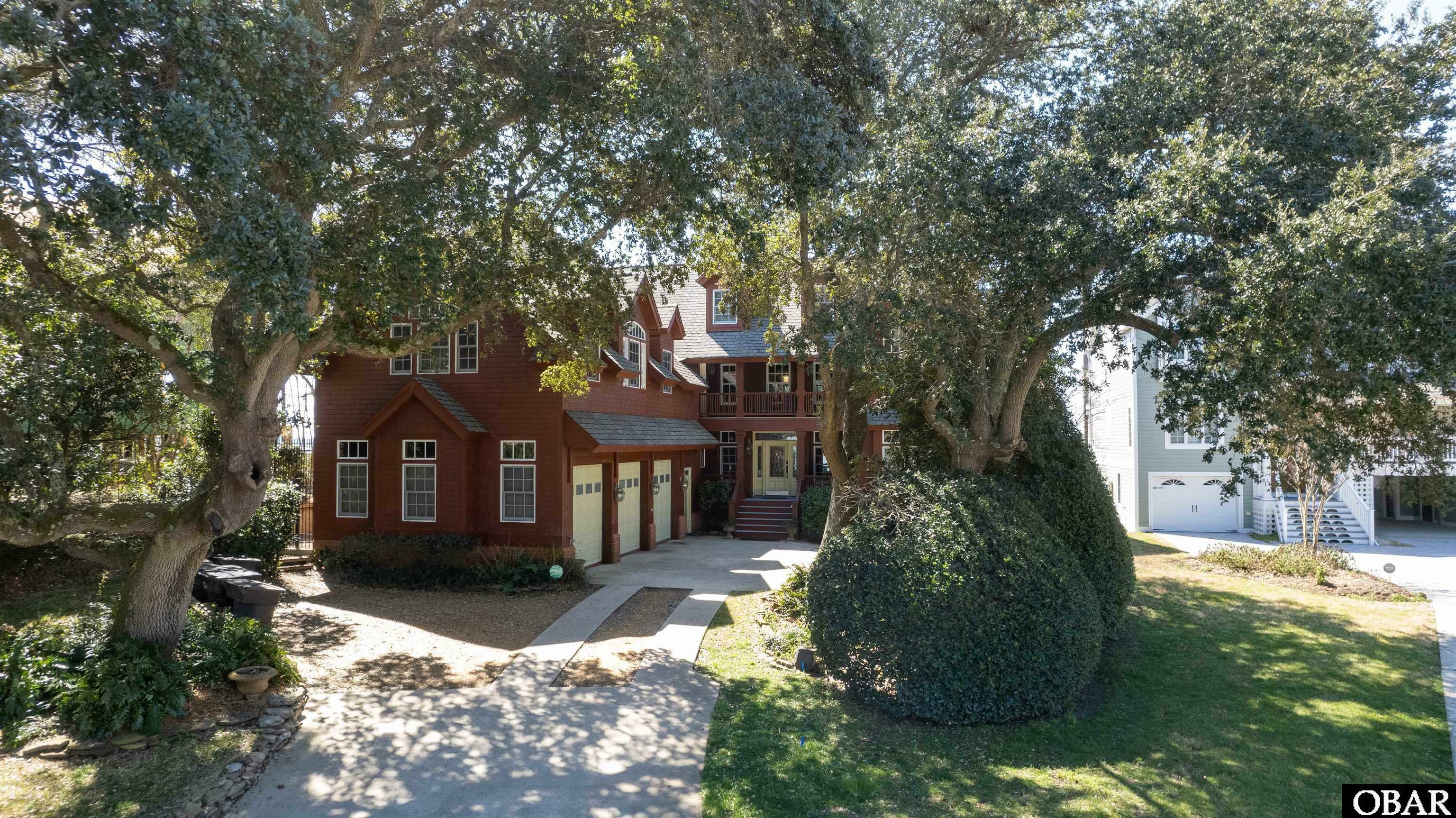 Property Photo: 207 Harbour Bay Drive NC 27949