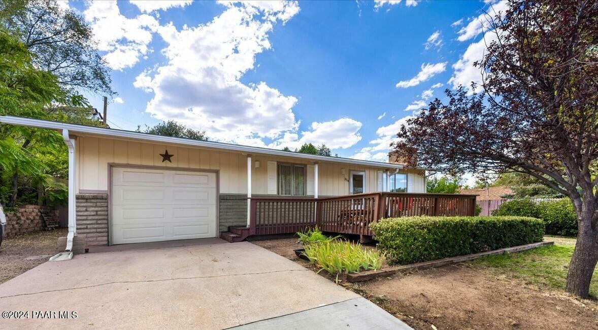 Property Photo:  324 Robinson Drive  AZ 86303 