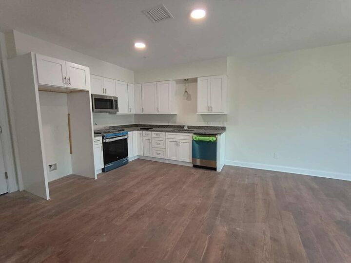 Property Photo:  10 Franklin Ave 402  MA 02151 