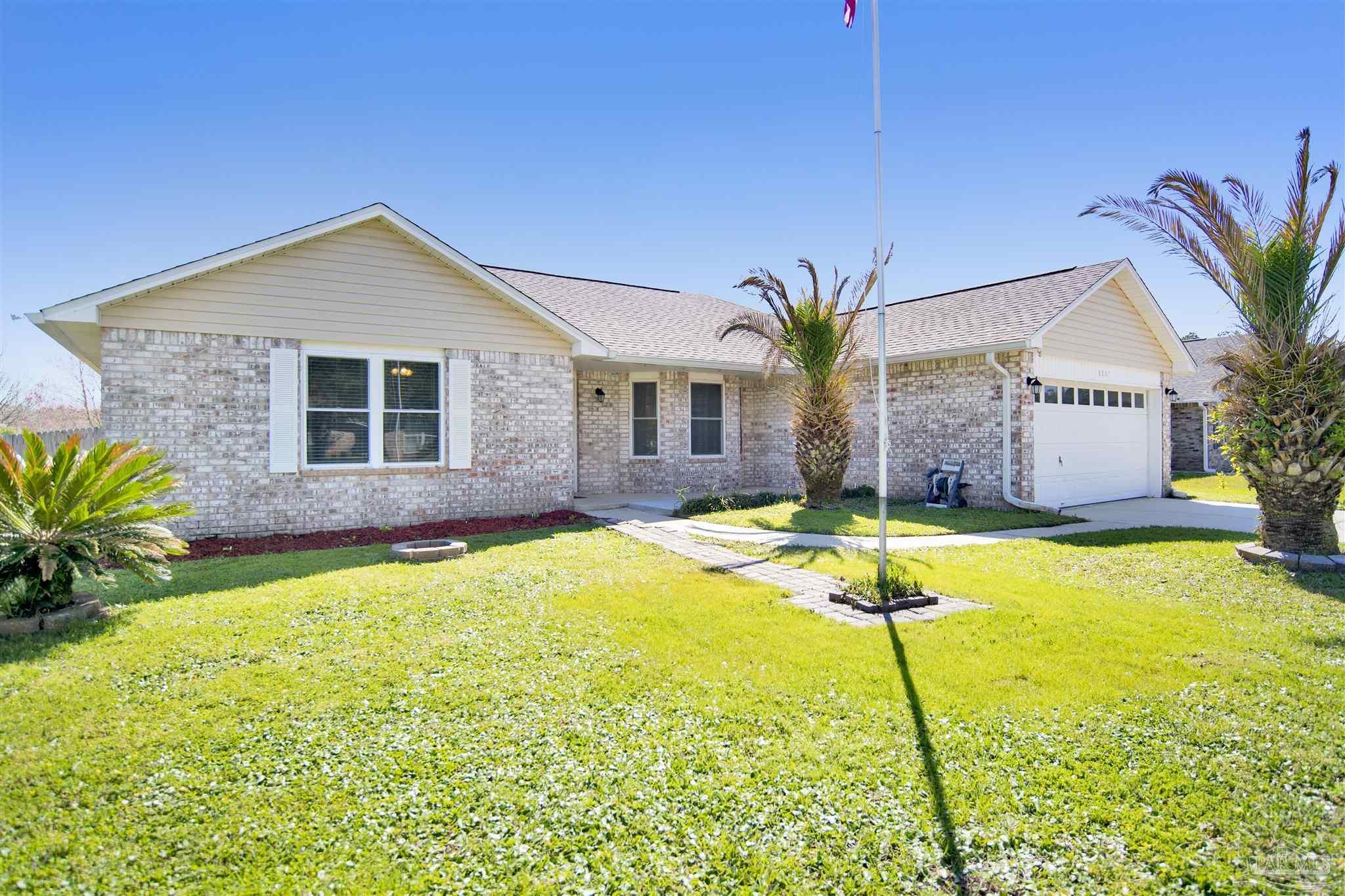 Property Photo: 8007 Mark Ct FL 32506
