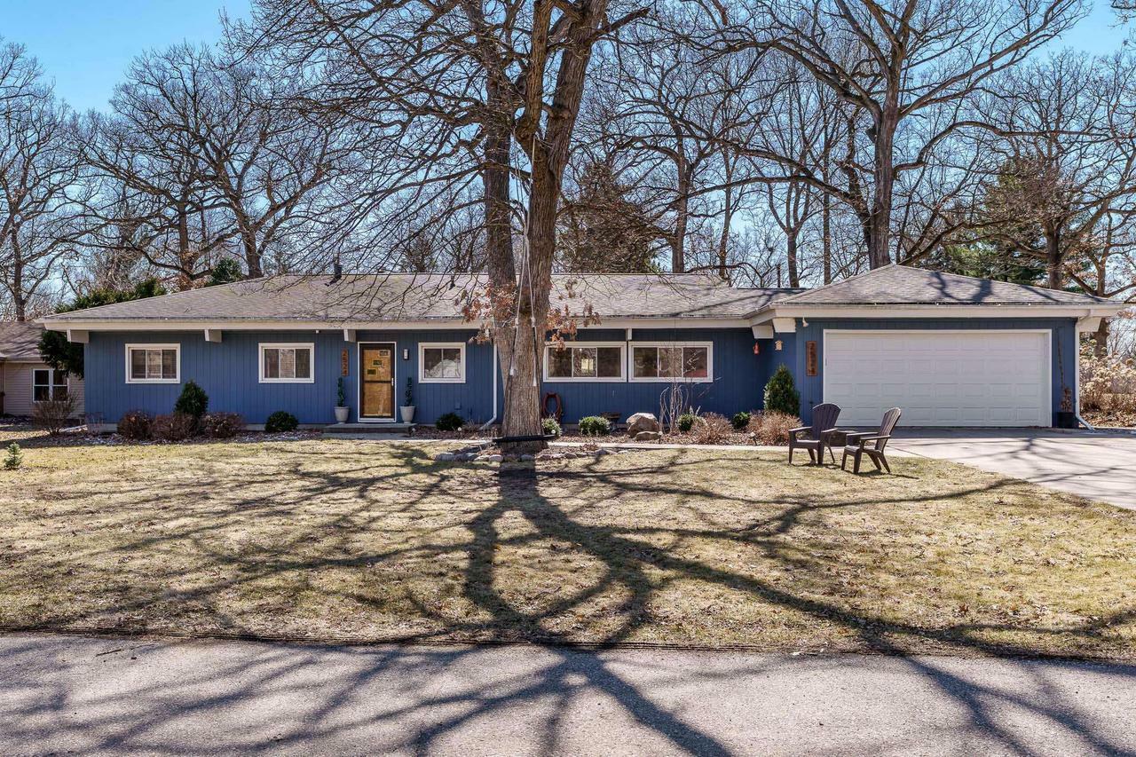 2524 Hawthorne Drive  Beloit WI 53511 photo