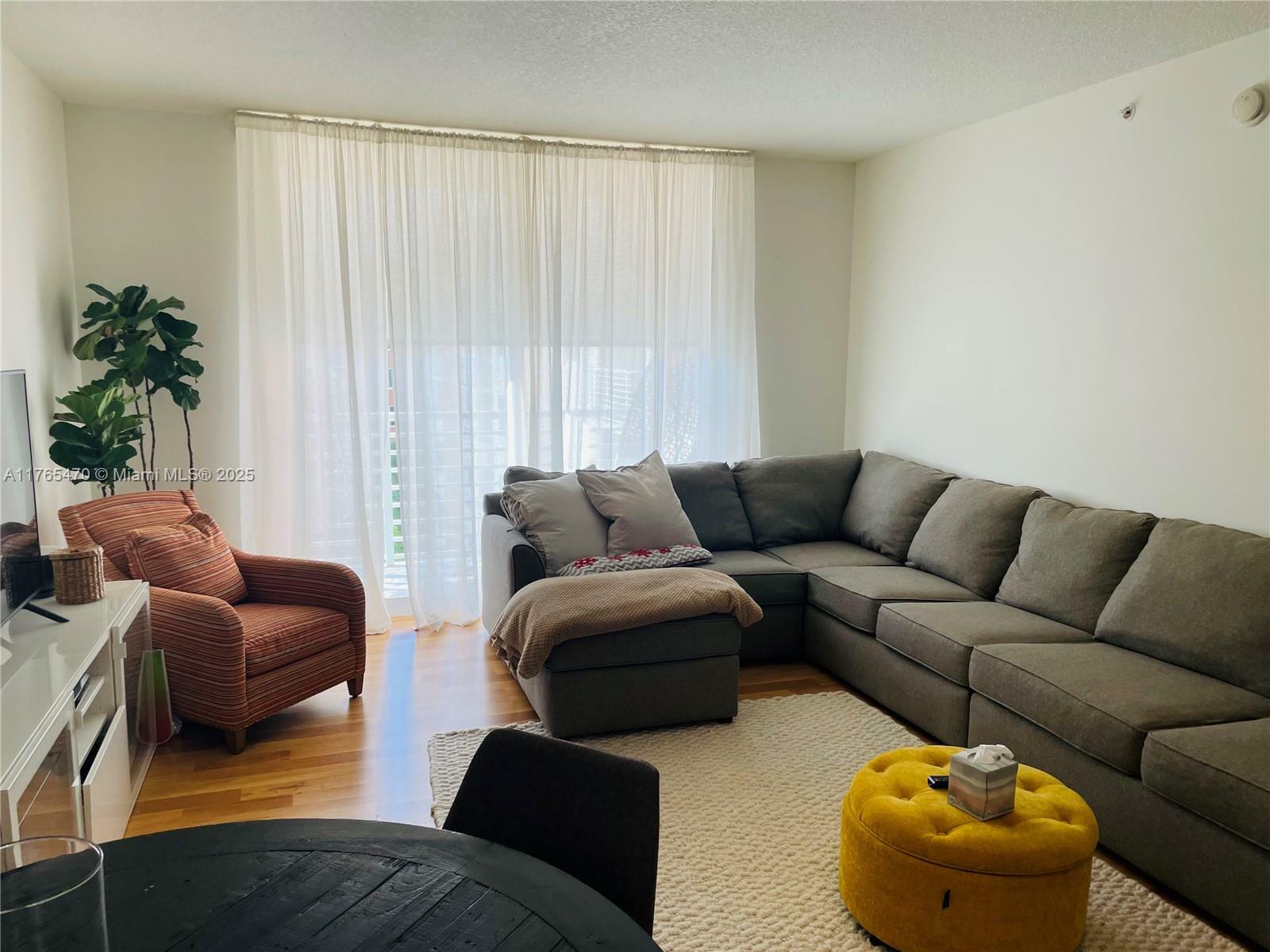Property Photo: 2775 NE 187th St 628 FL 33180