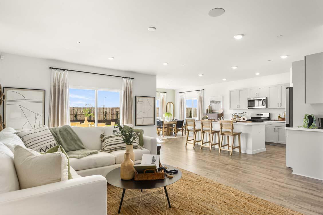 Property Photo: 5560 Feathers Avenue CA 96002