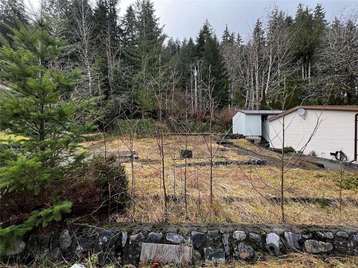 Property Photo:  854 Maquinna Dr S  BC V0P 1X0 