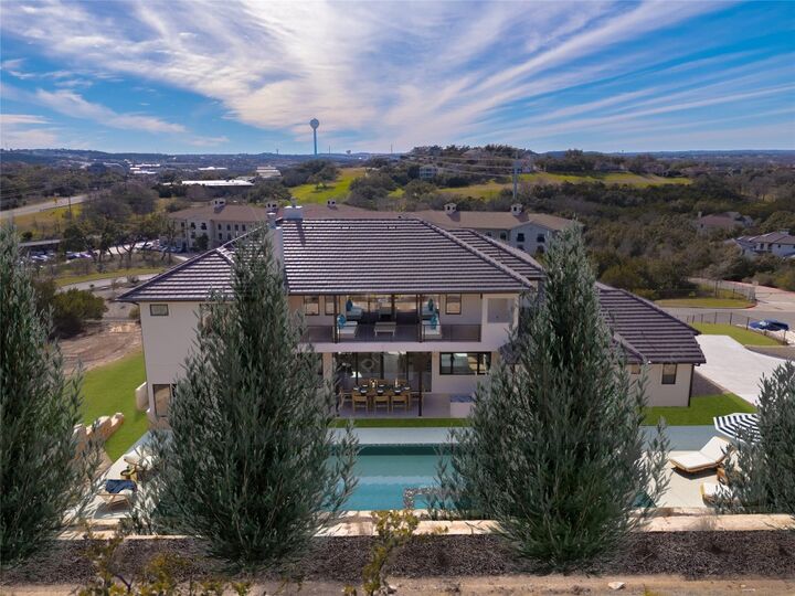 Property Photo: 106 Bella Montagna Circle TX 78734