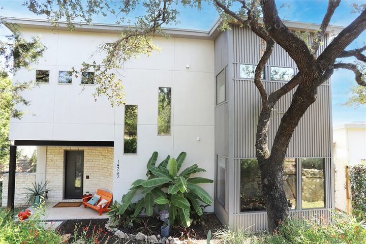 Property Photo: 14253 Hunters Pass TX 78734