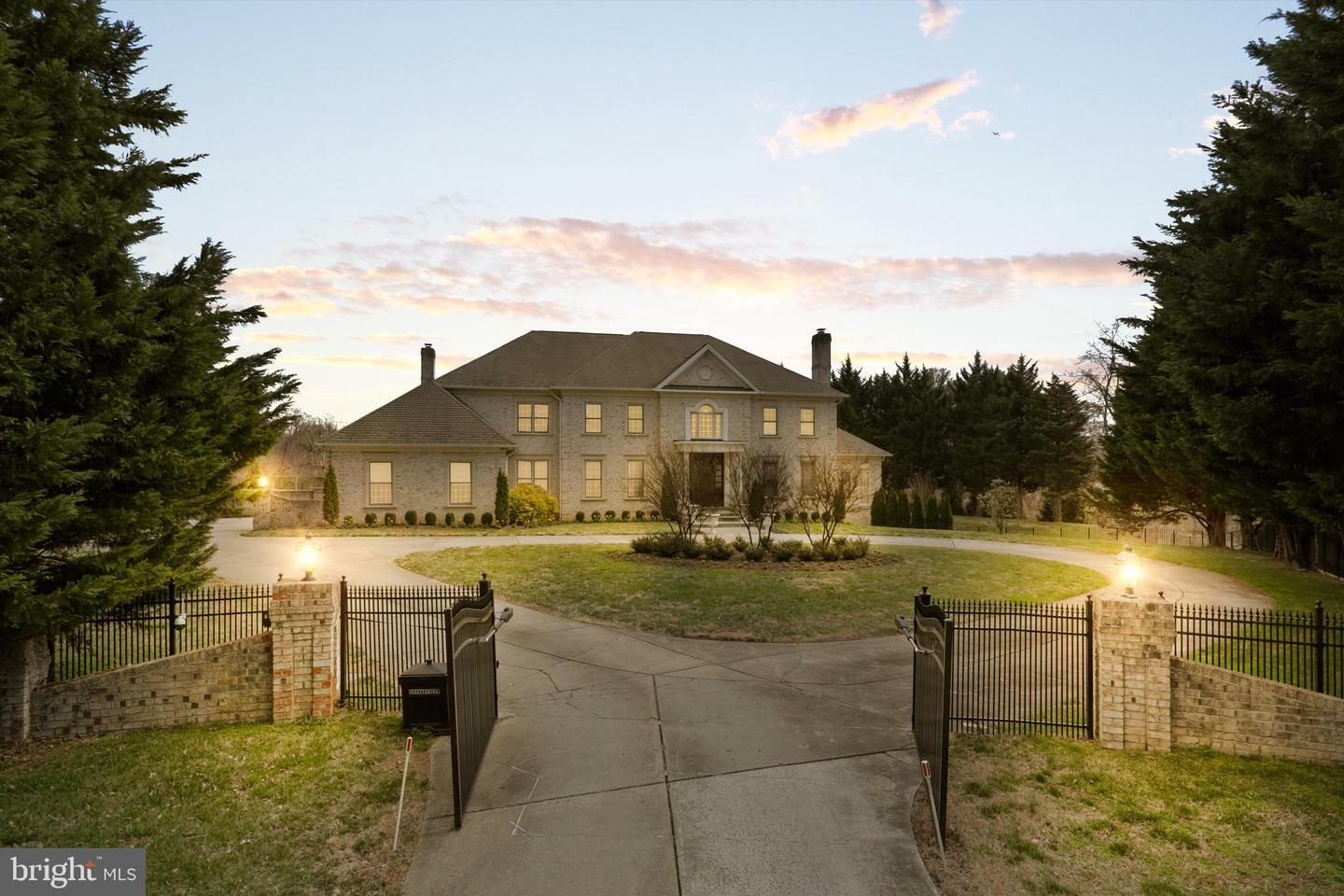Property Photo: 11409 Highland Farm Court MD 20854