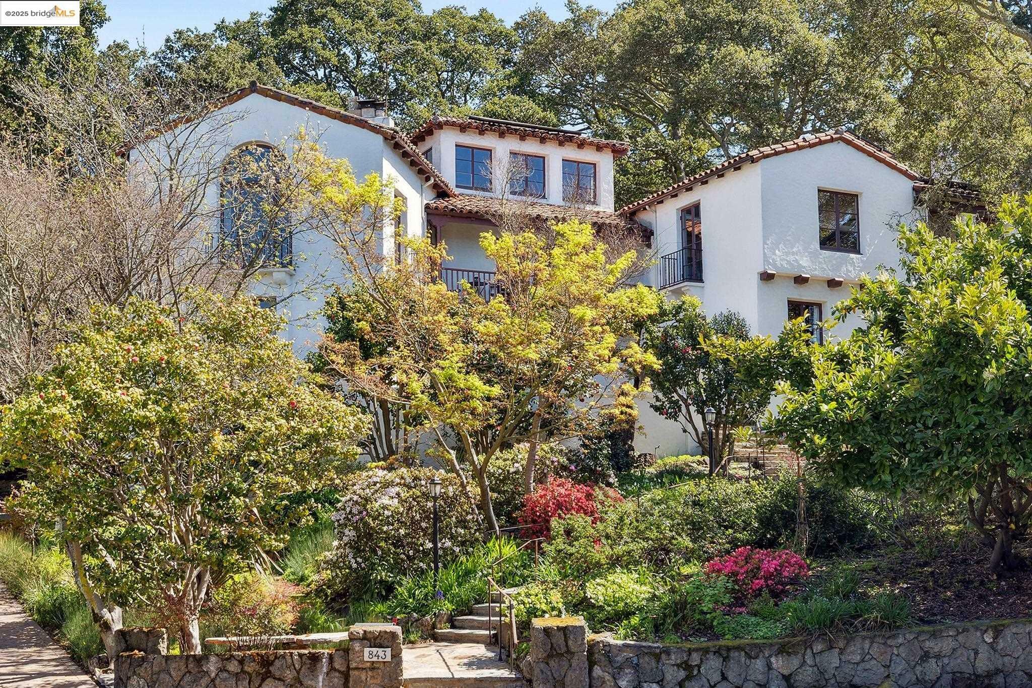 843 Arlington Ave  Berkeley CA 94707 photo