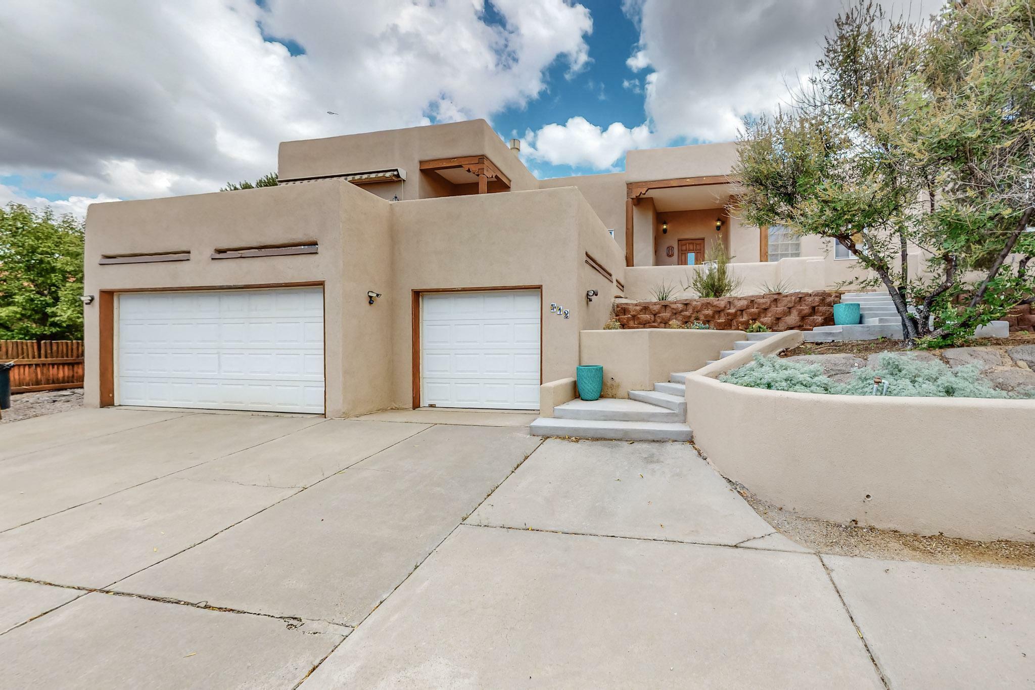 Property Photo: 712 Navarra Way SE NM 87123