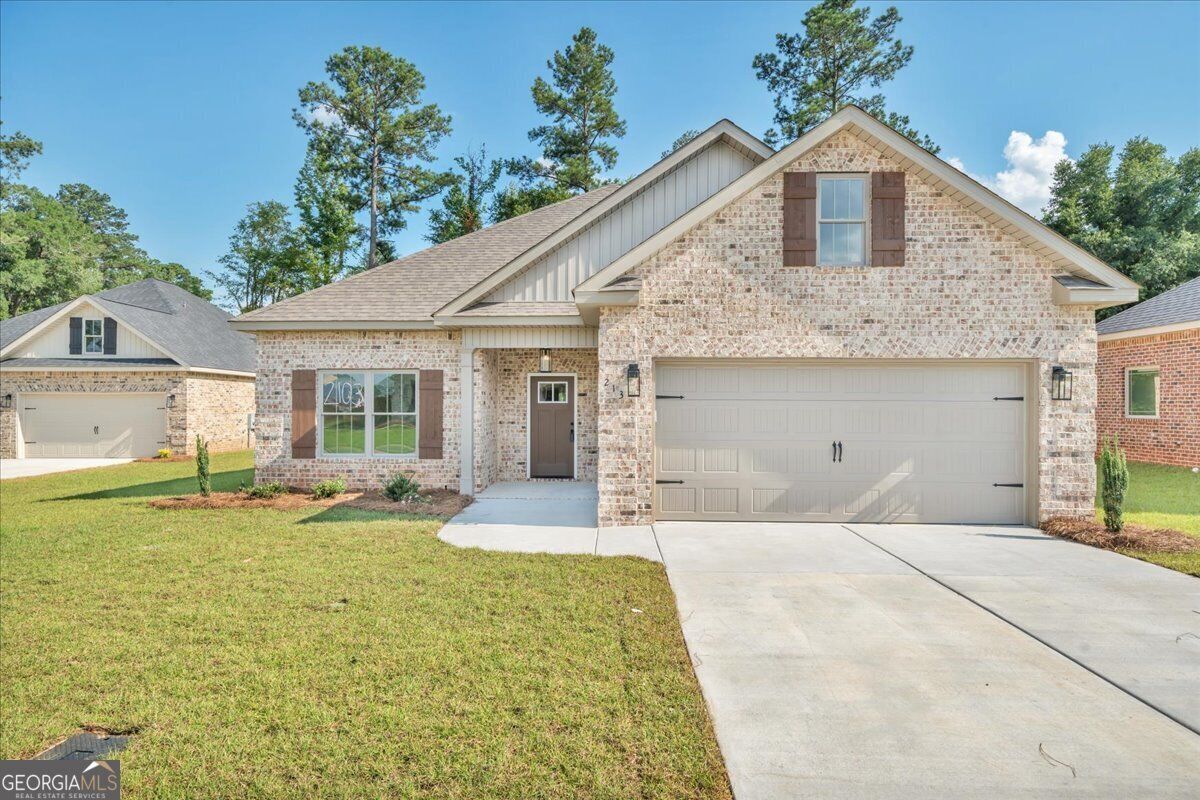 Property Photo:  213 Willowbrook Lane  GA 31047 