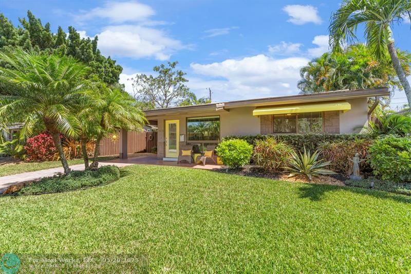 Property Photo:  2824 NE 9th Ter  FL 33334