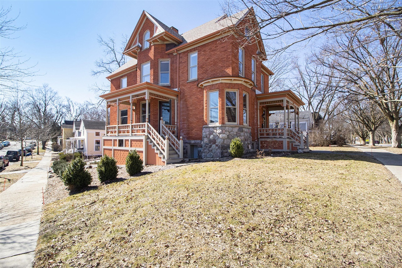 Property Photo:  403 W Liberty Street  MI 48104 