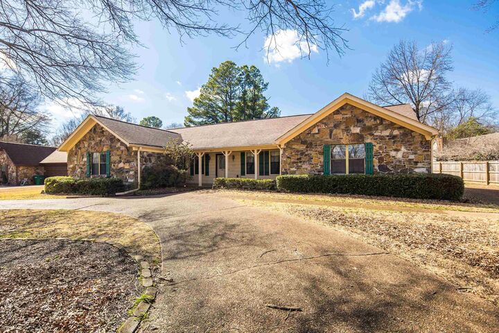 2951 Cane Creek Dr  Germantown TN 38138 photo