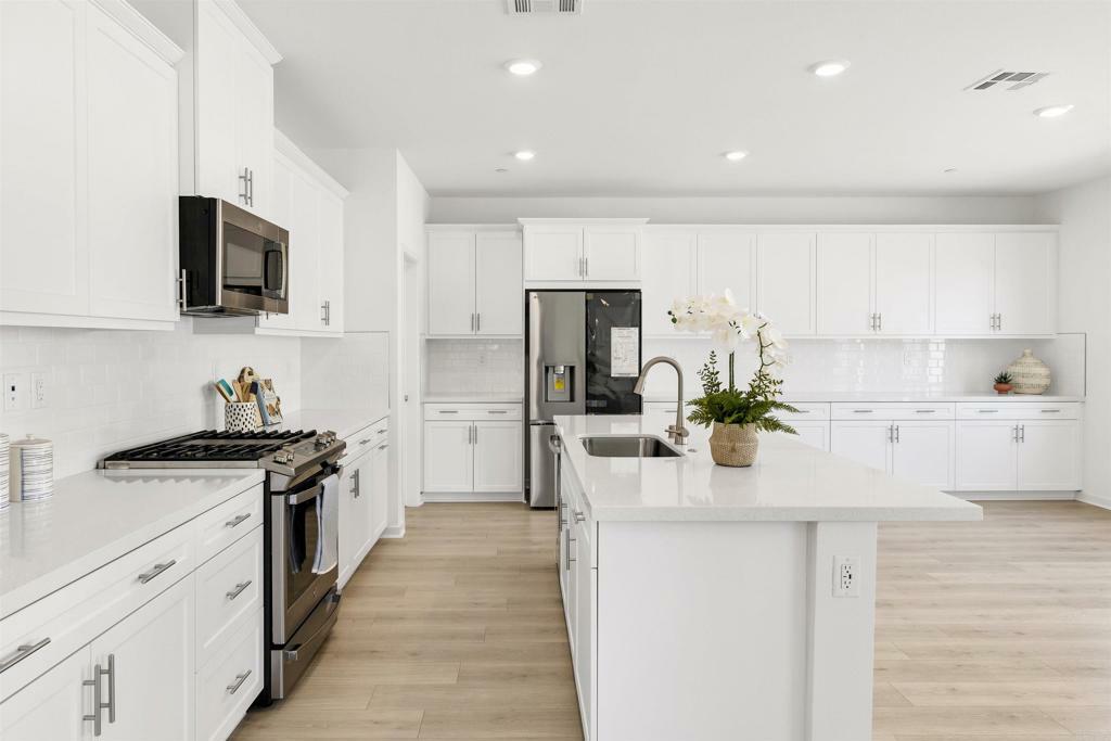 Property Photo:  2288 Panama Drive  CA 92883 