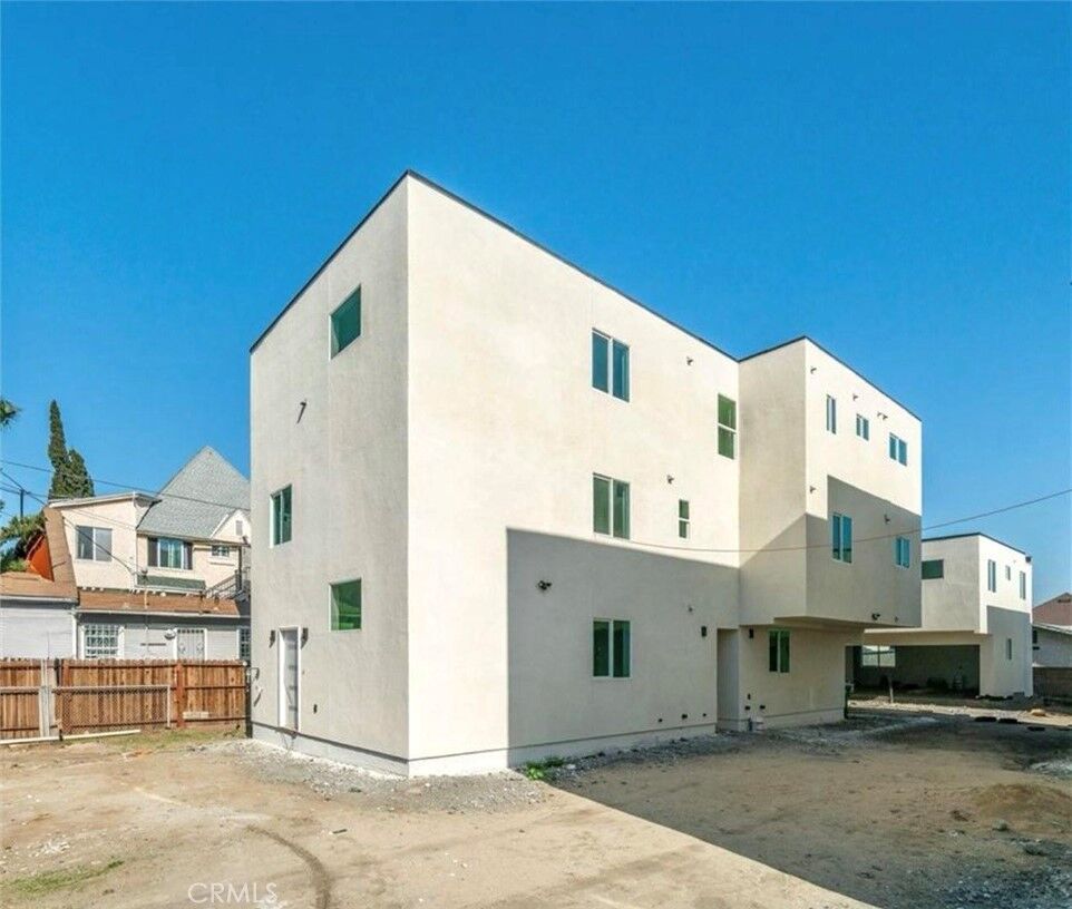 Property Photo: 2415 E 3rd Street CA 90033