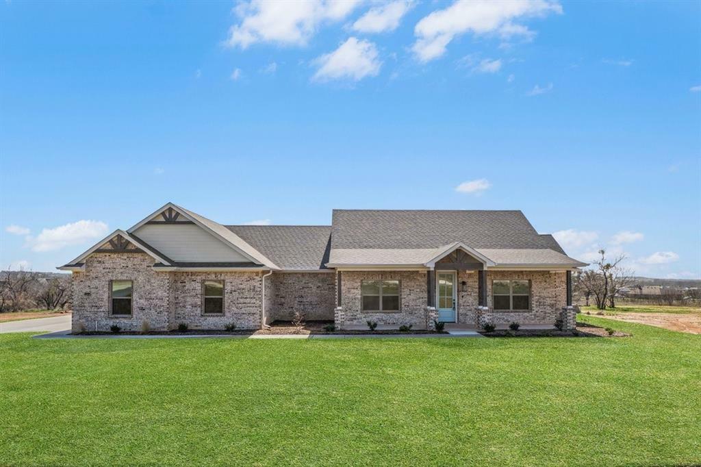 Property Photo: 405 Red Roan Ridge TX 76087