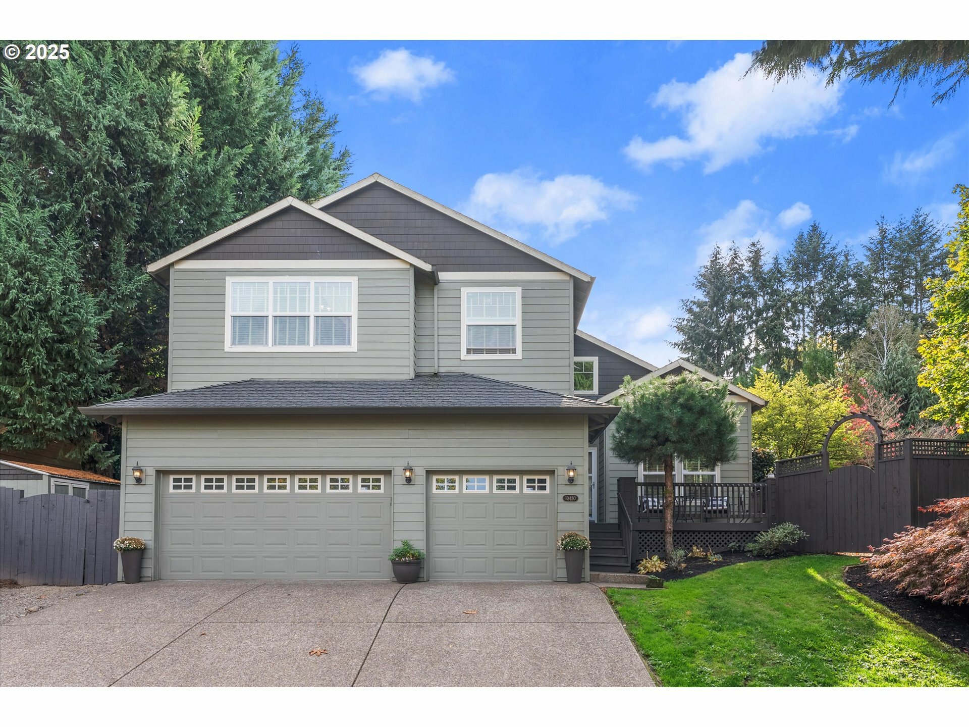 Property Photo: 10420 SW Amanda Ct OR 97224