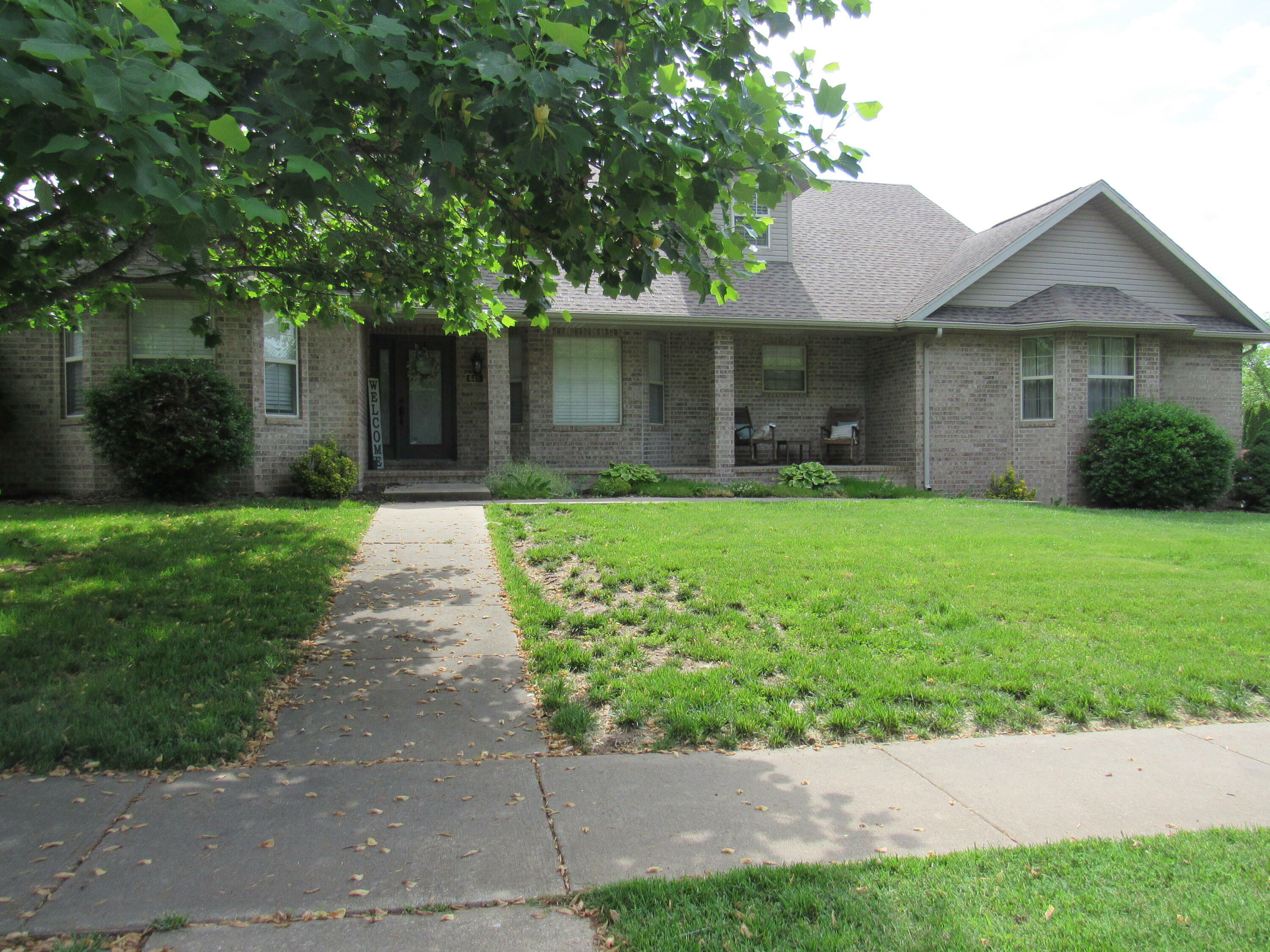 Property Photo: 640 S Shuyler Street MO 65738