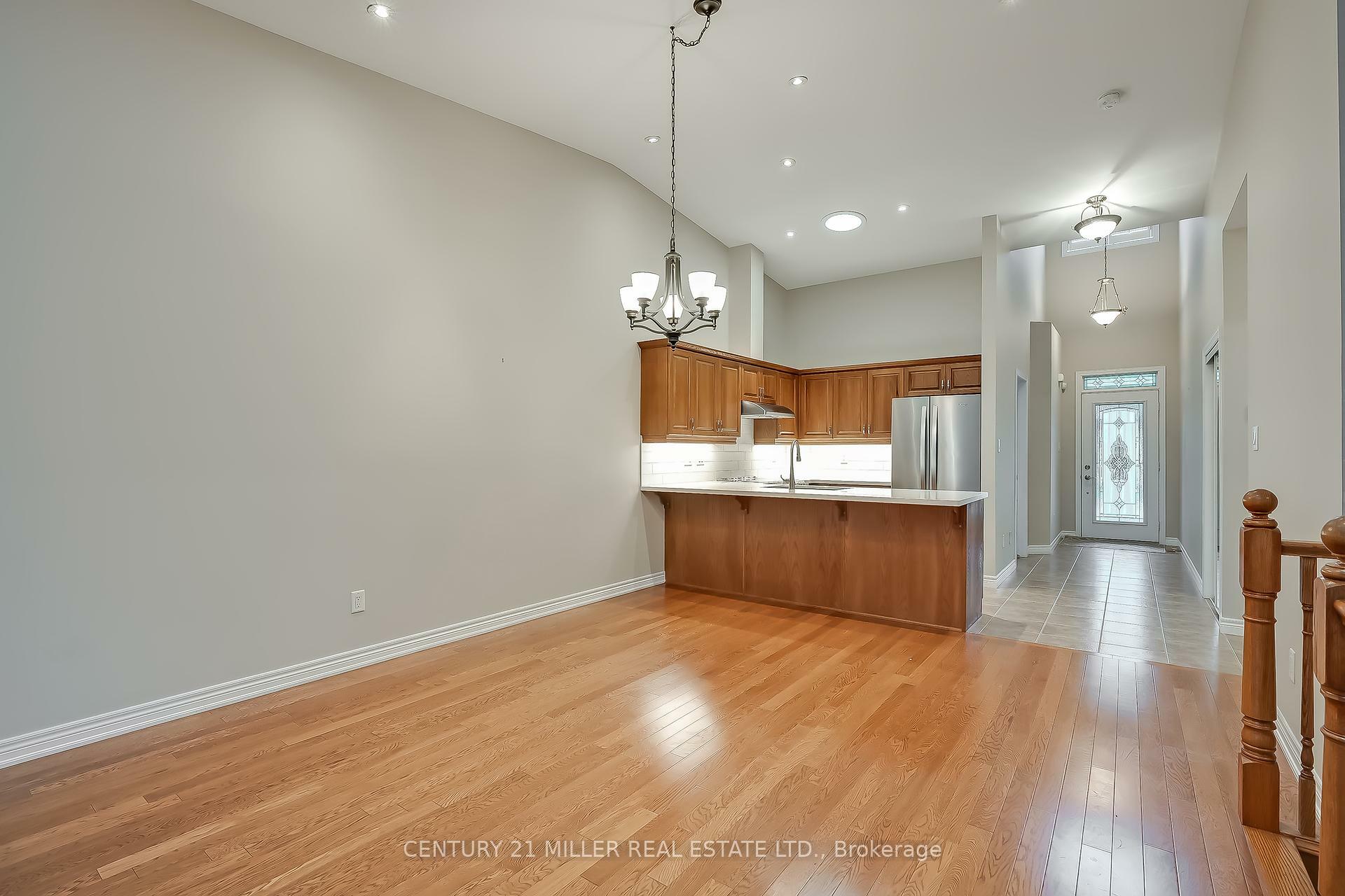 Photo de la propriété:  81 Abbotsford Trail  ON L9B 0A4 