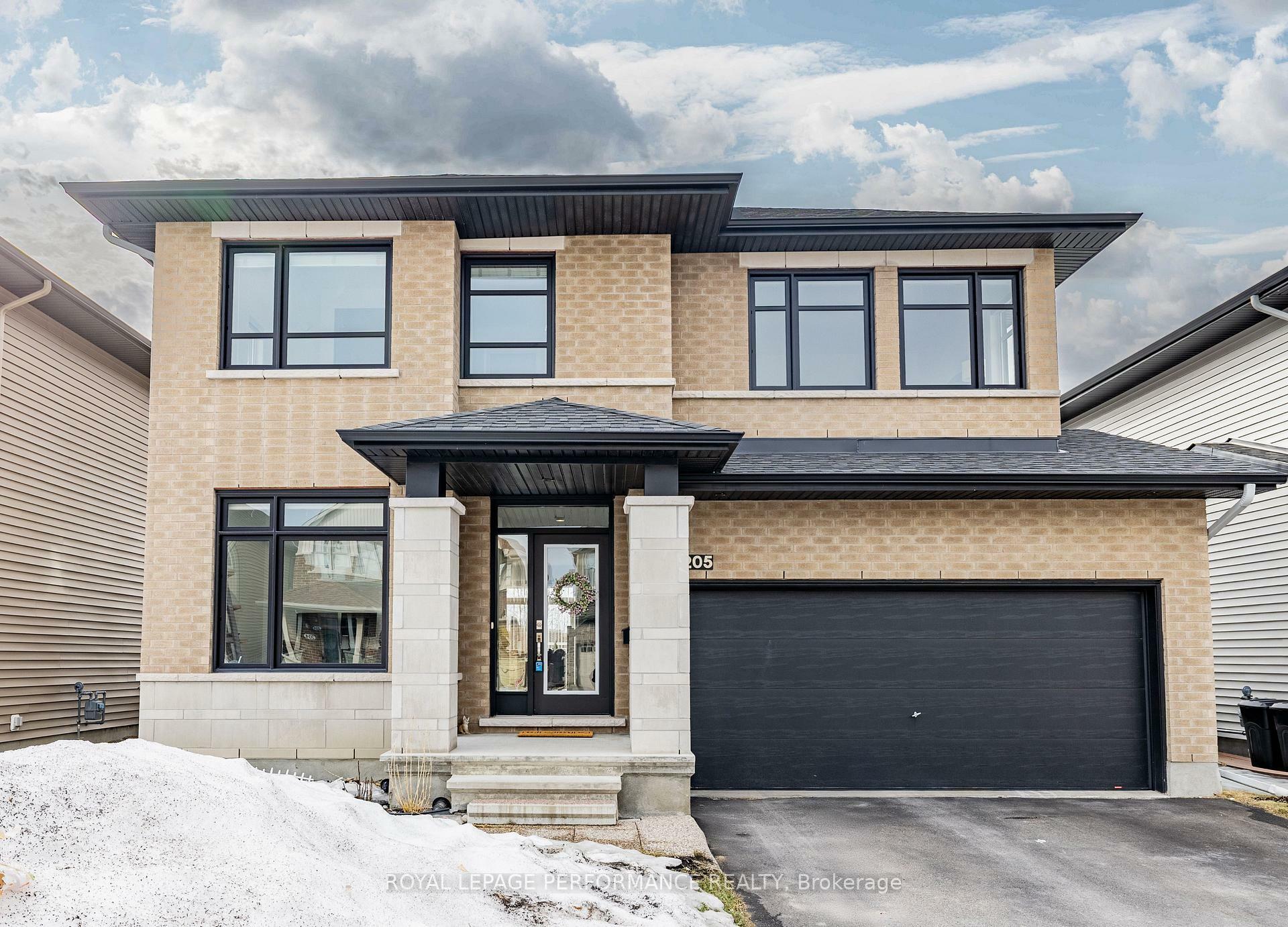 Property Photo: 205 Shinleaf Crescent ON K1W 0J1