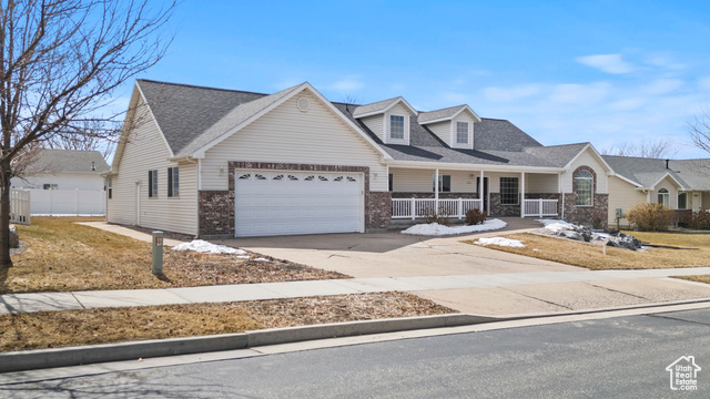 Property Photo: 168 E 520 N UT 84335