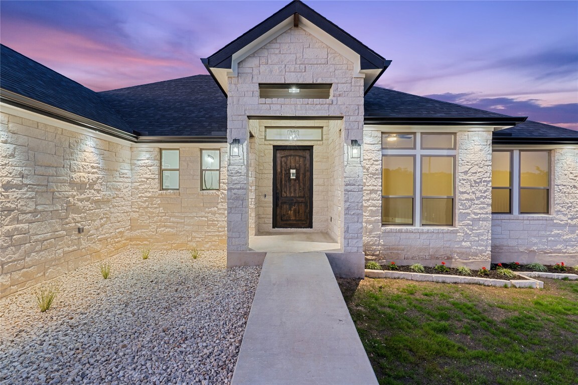 Property Photo: 122 Liberty Bell Lane TX 78623