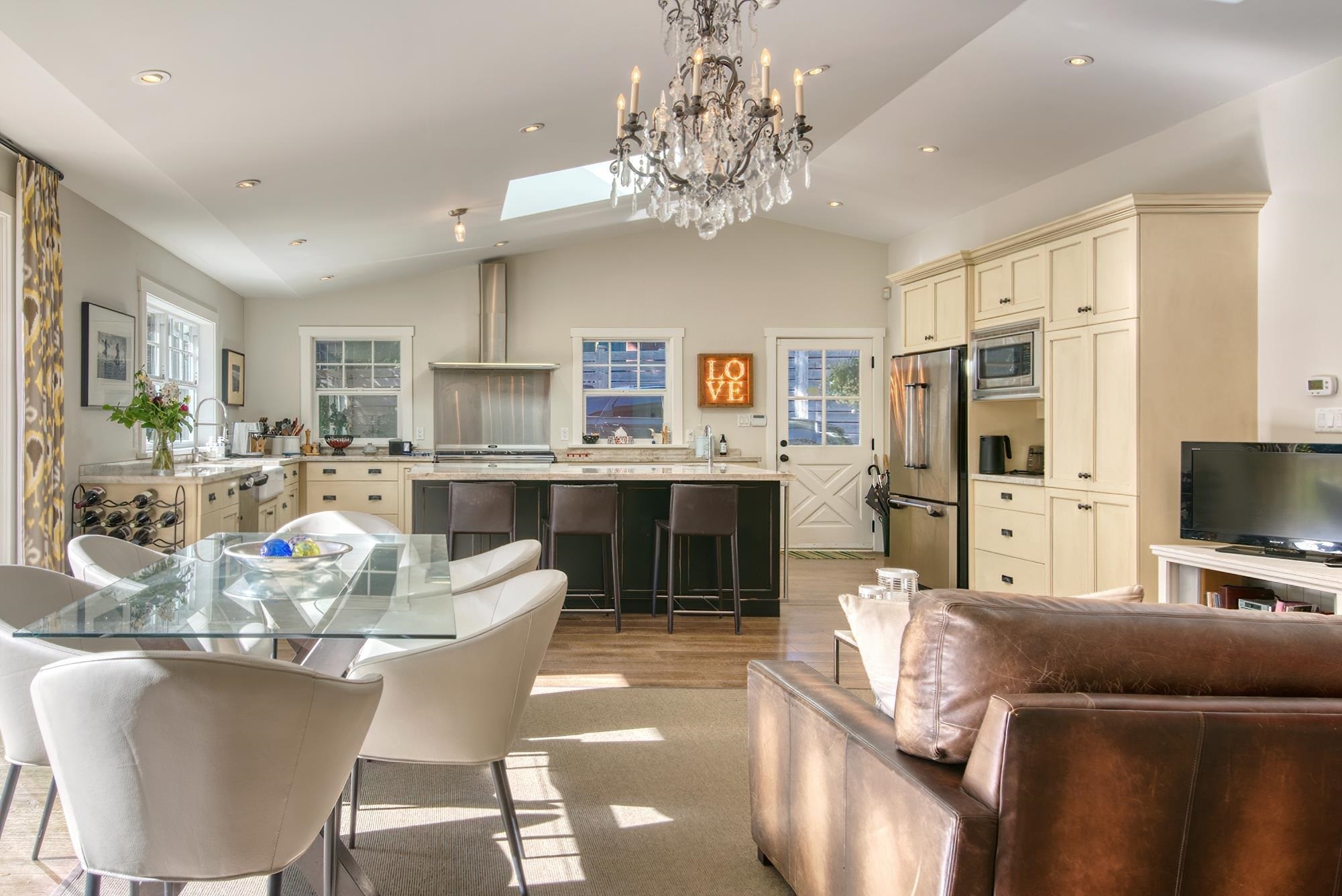 Property Photo: 3258 Beach Avenue BC V0N 2W2