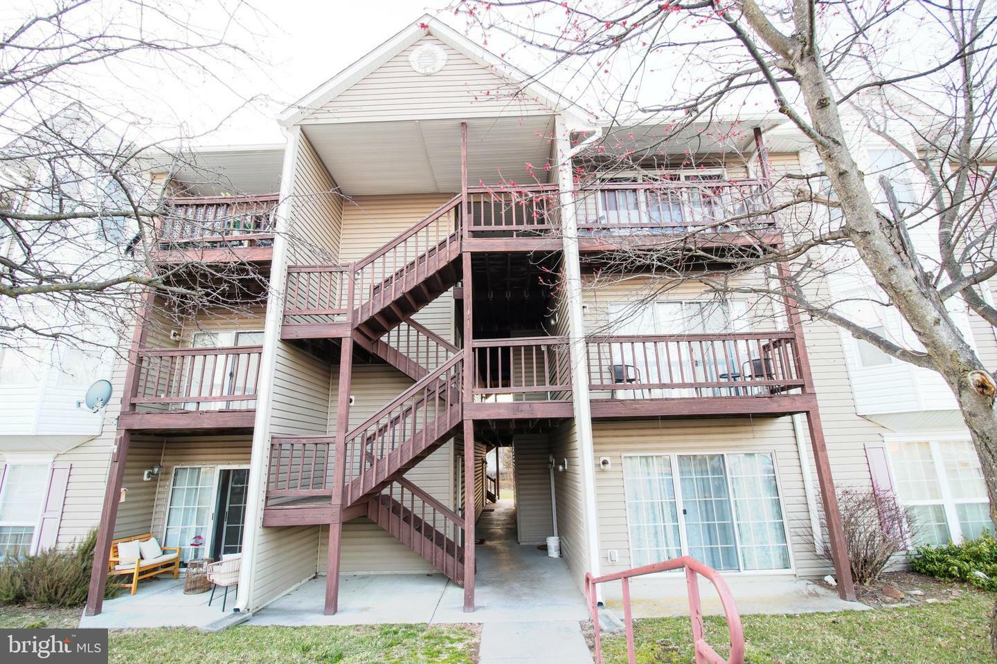 Property Photo: 102 Timberlake Terrace 7 VA 22655