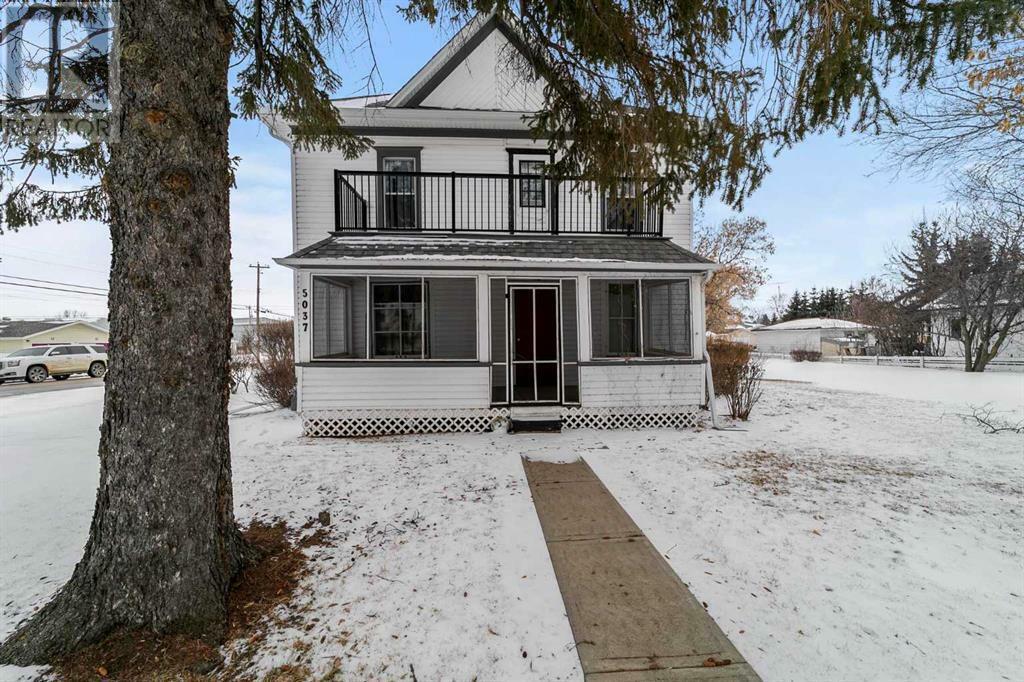 Property Photo: 5037 48 Street AB T0B 1A0