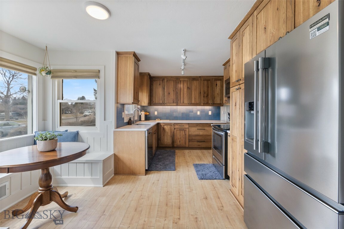 Property Photo: 618 N 2nd Street MT 59047