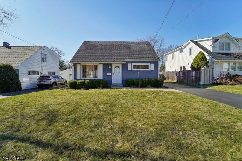 54 Richard Dr  Waldwick Boro NJ 07463 photo