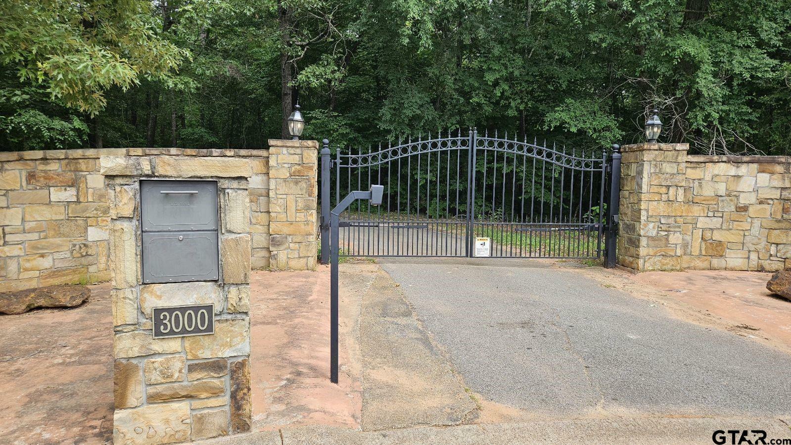 Property Photo:  3000 Houston St  TX 75662 