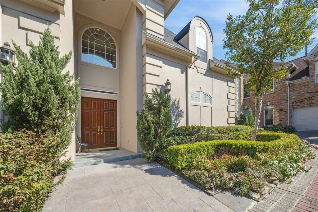 Property Photo: 1403 Winrock Boulevard TX 77057