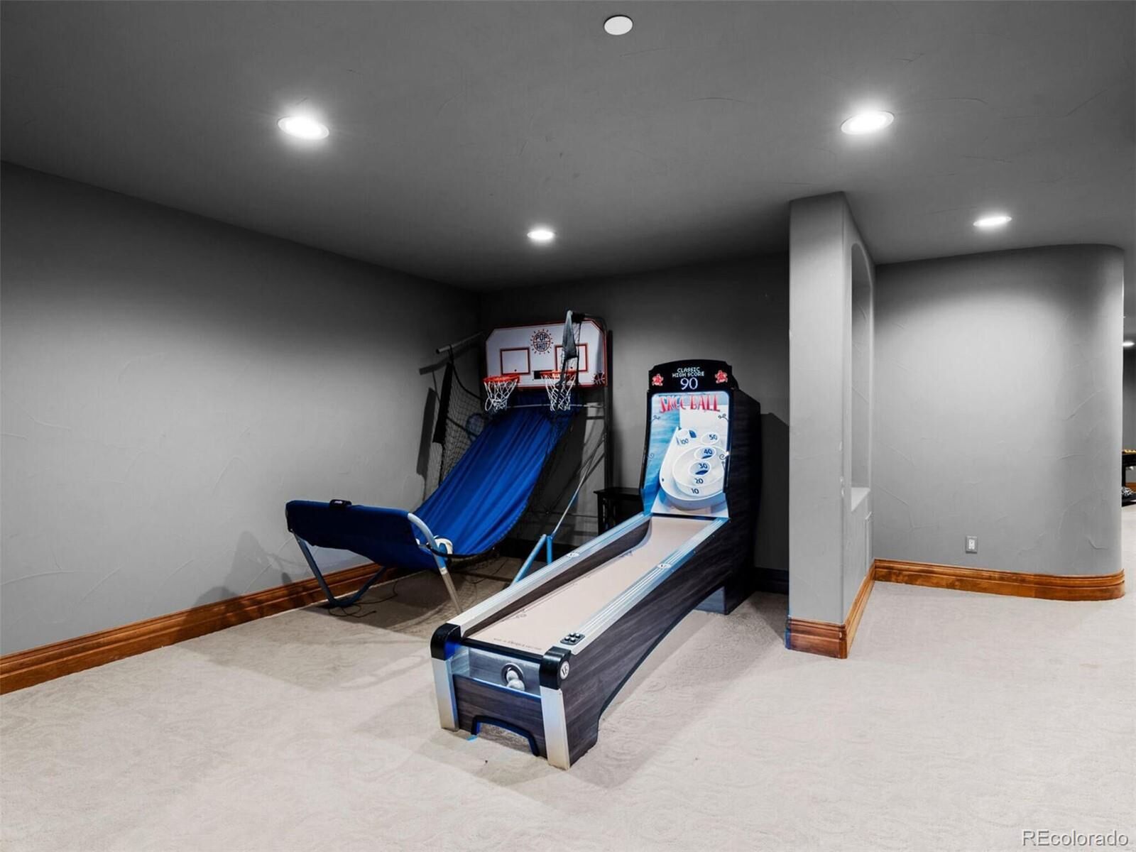 Property Photo:  5 Mockingbird Ln  CO 80113 