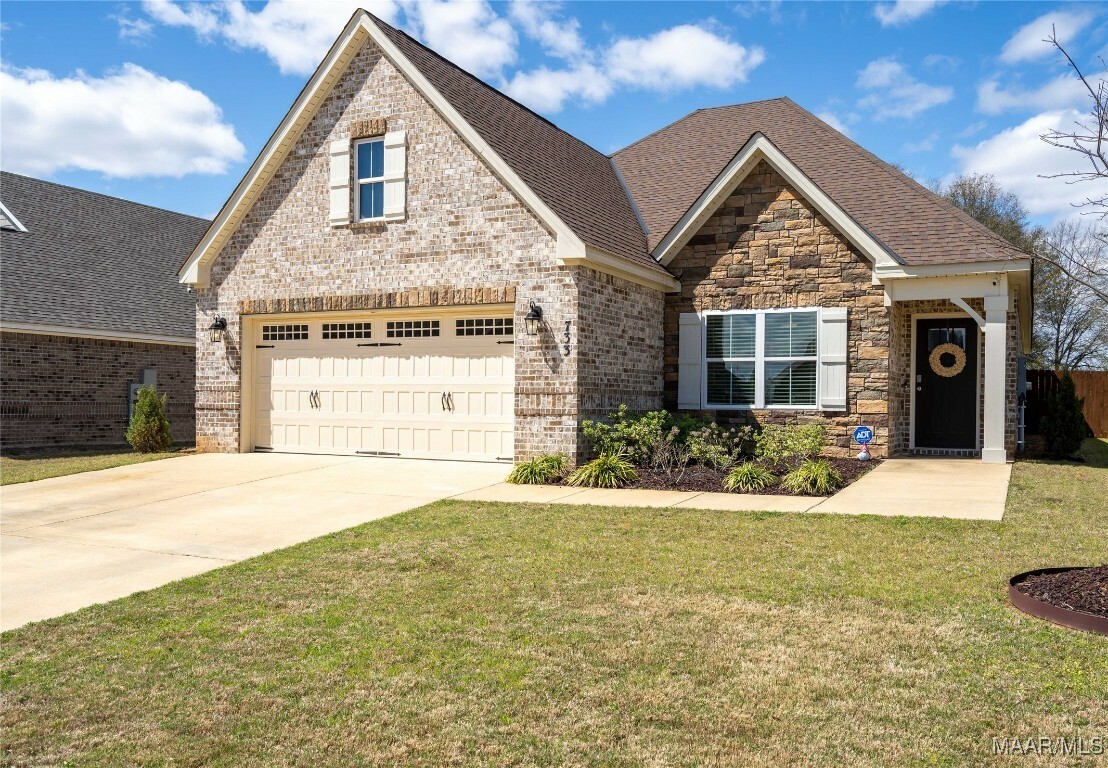 Property Photo: 733 Harbin Drive AL 36066