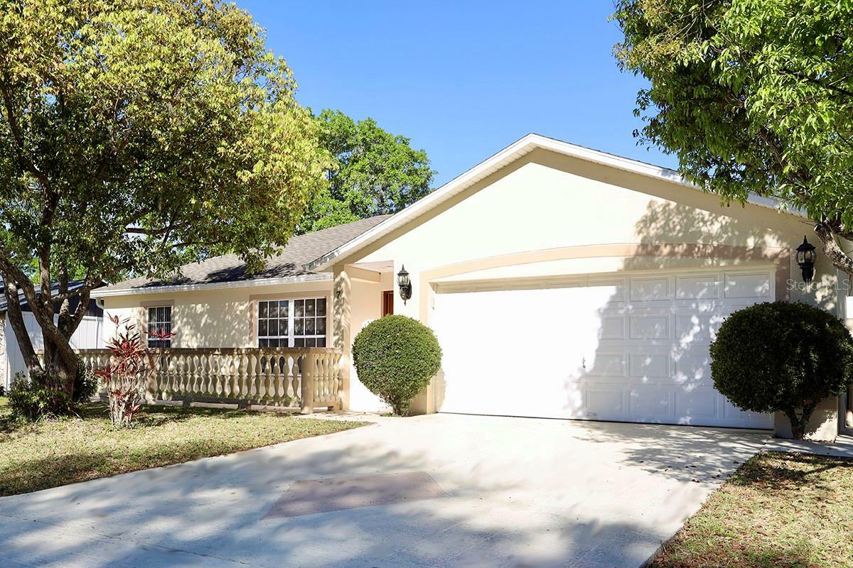 Property Photo: 7 Sequoia Way FL 34758