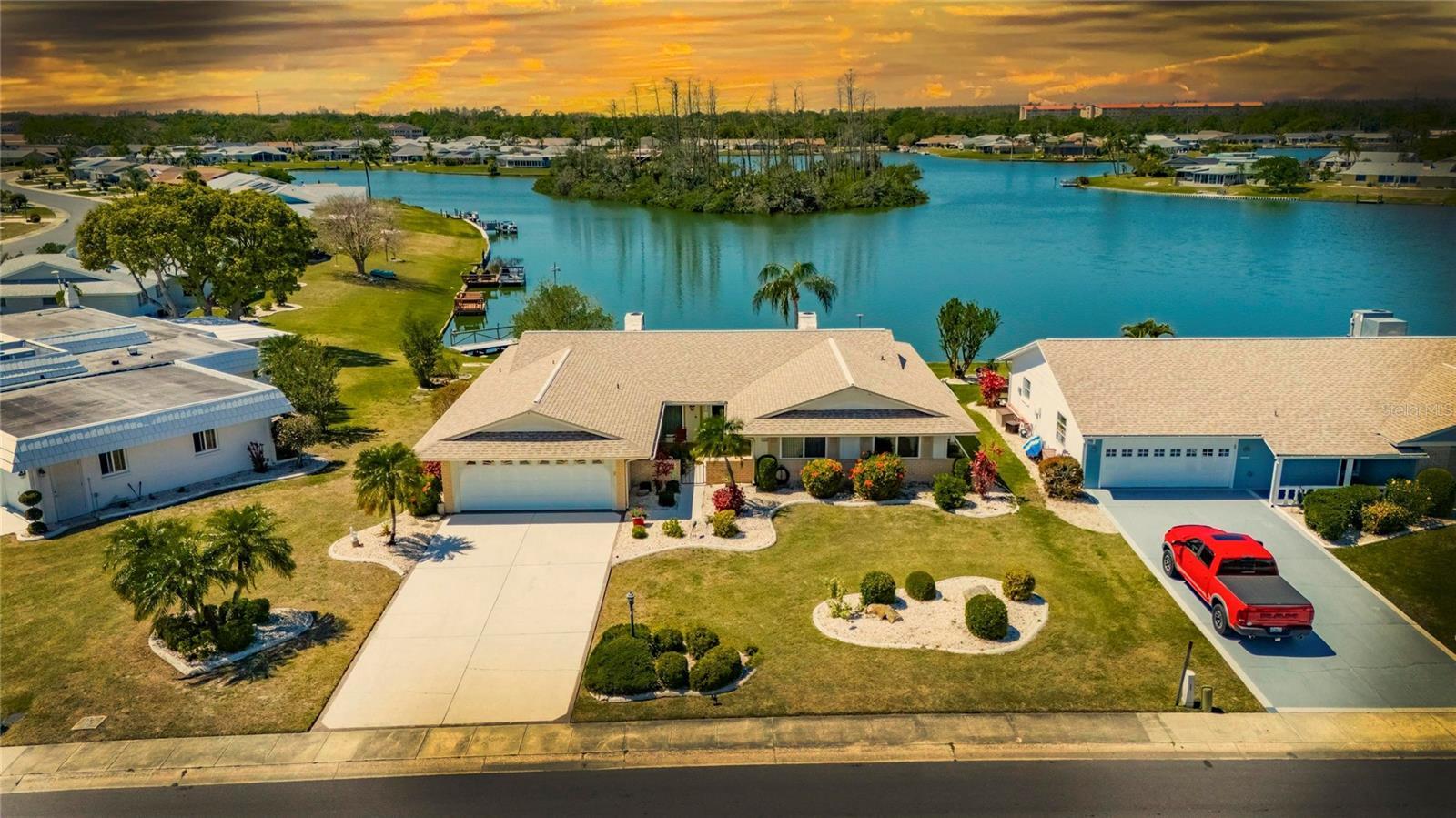 1504 Valley Forge Boulevard  Sun City Center FL 33573 photo