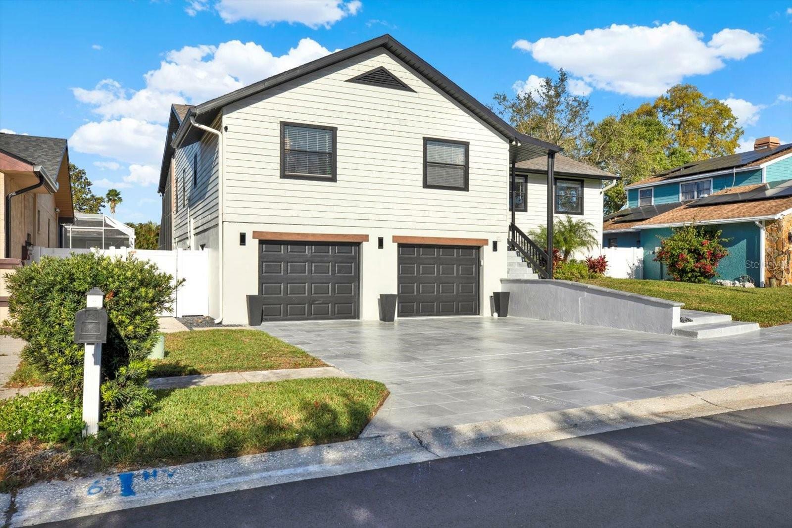 Property Photo: 4954 Cardinal Trail FL 34683