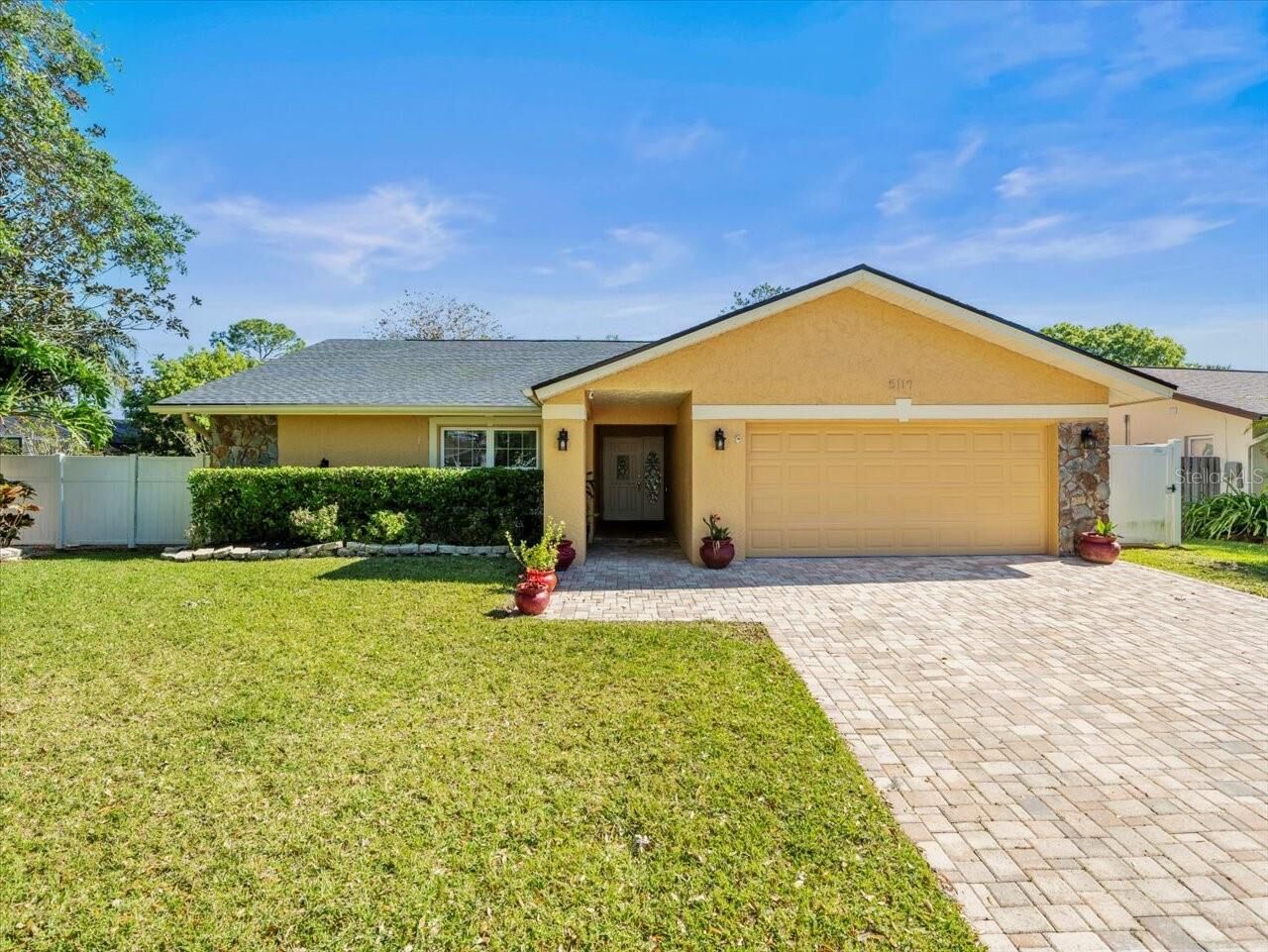 Property Photo:  5117 Brynn Mawr Drive  FL 33624 