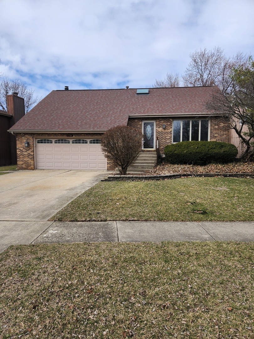 Property Photo: 13706 S Mallard Court IL 60544