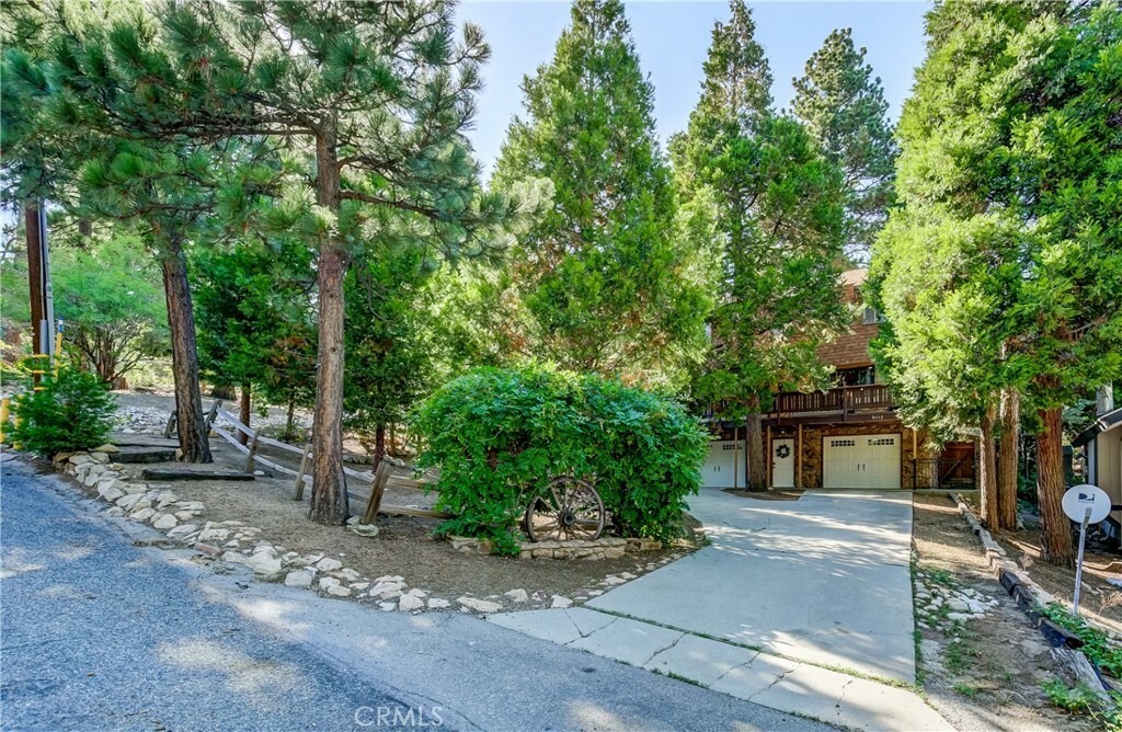 Property Photo: 31112 Mountain Oak Drive CA 92382