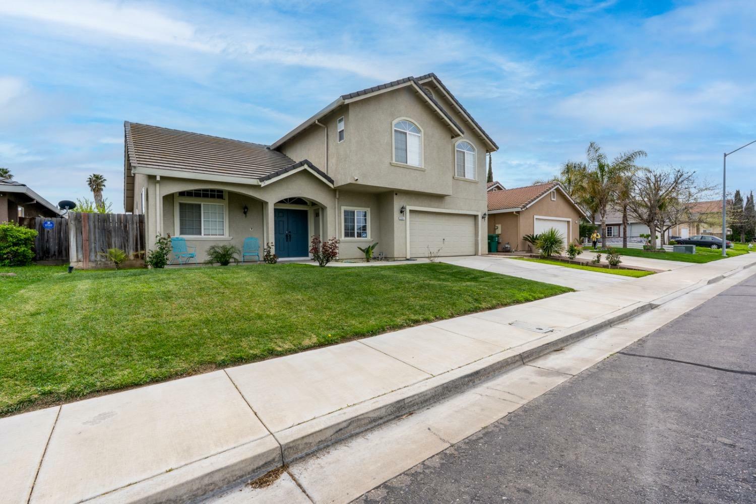Property Photo:  2231 Racquet Club Drive  CA 93635 