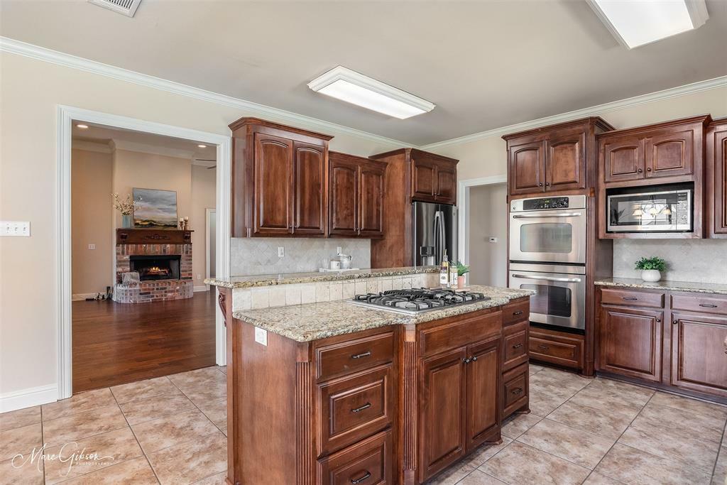 Property Photo: 513 Fall Winds LA 71111