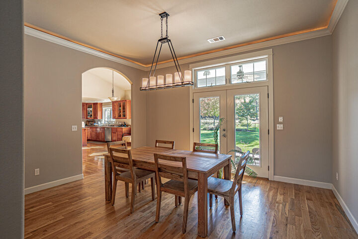 Property Photo:  7059 Old Stage Road  OR 97502 