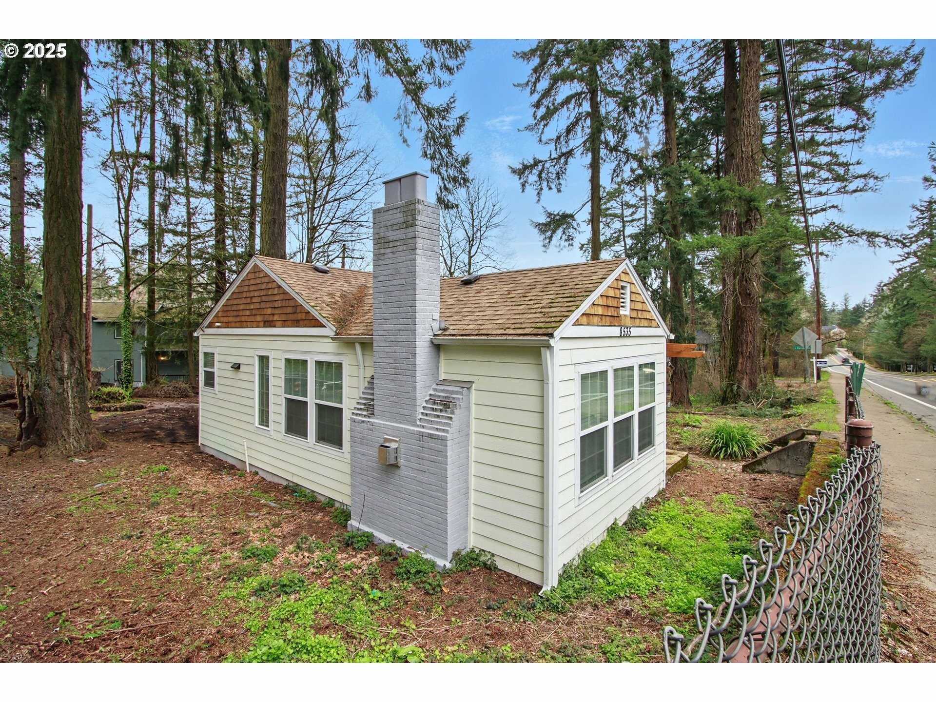 Property Photo: 8535 SW Oleson Rd OR 97223