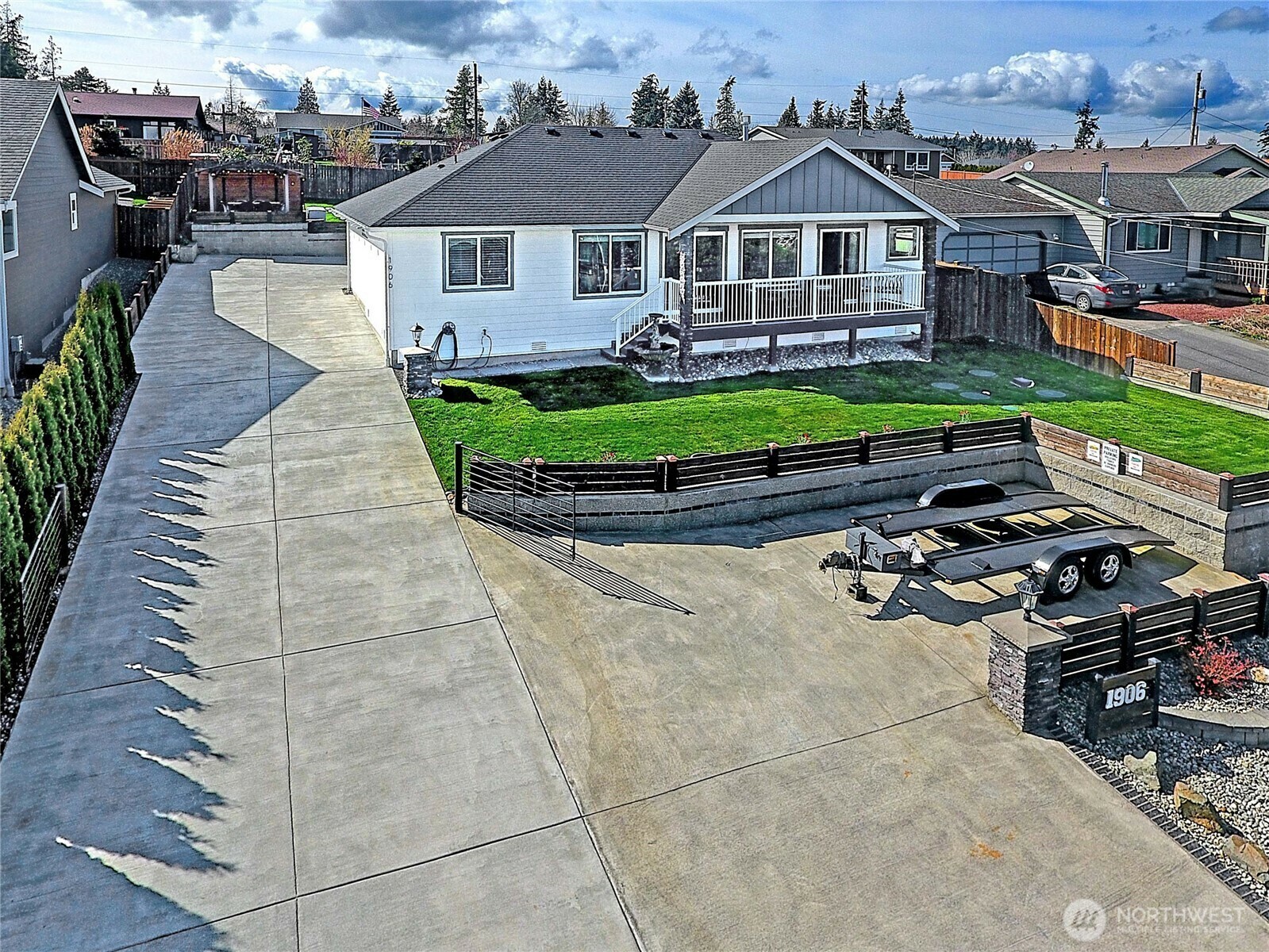Property Photo: 1906 S East Camano Drive WA 98282