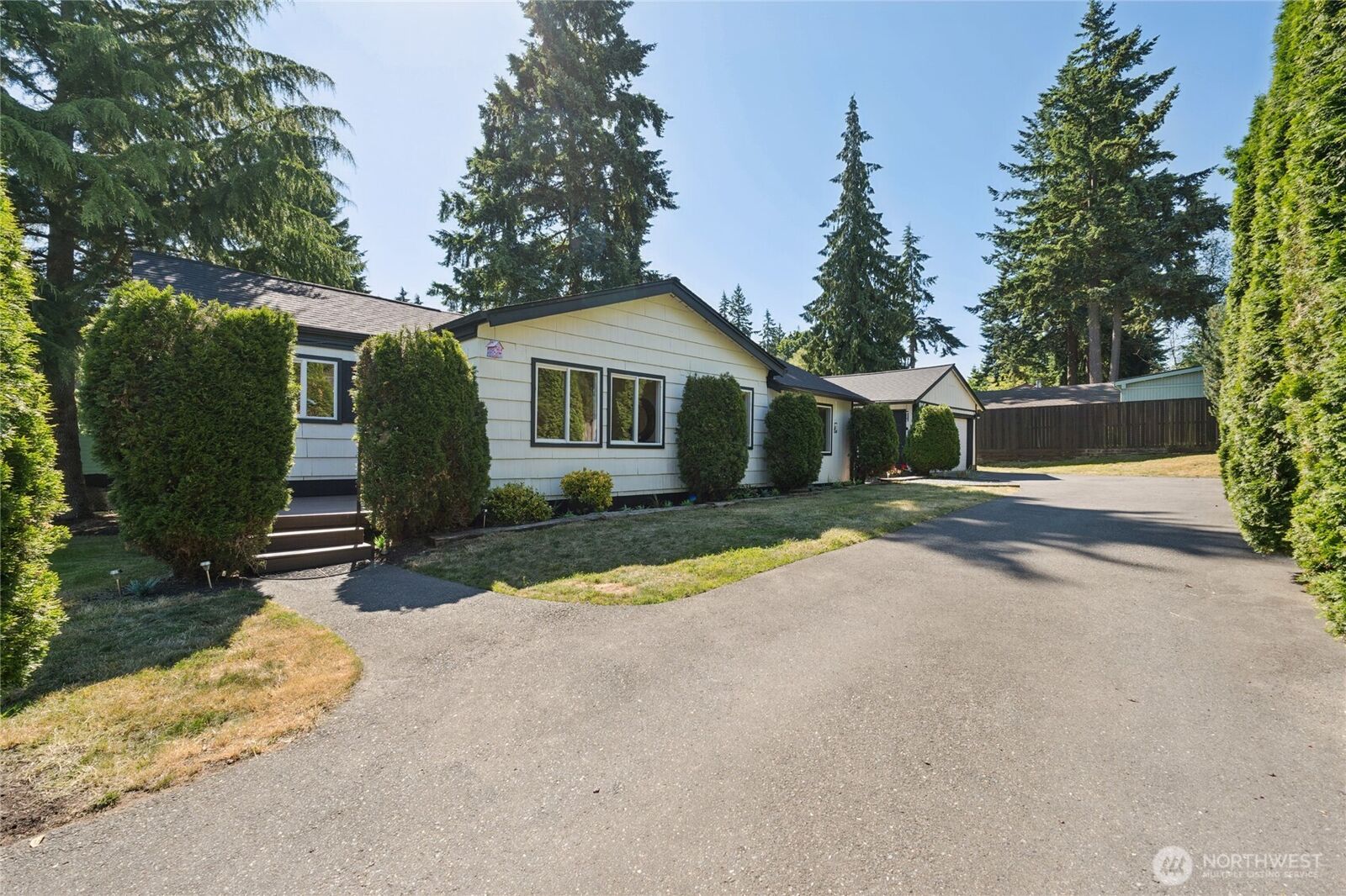 Property Photo:  817 SW 158th Street  WA 98166 